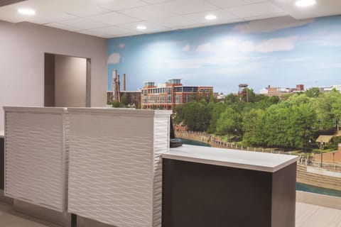 Lobby or reception, On site