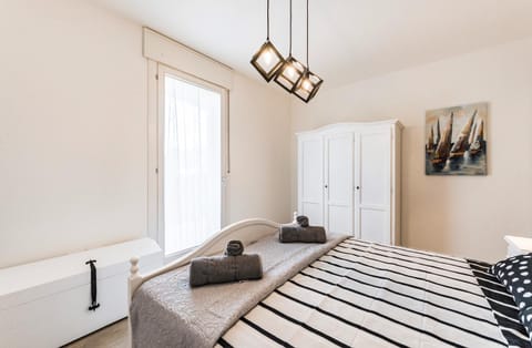 Bed, Decorative detail, Bedroom, Garden view