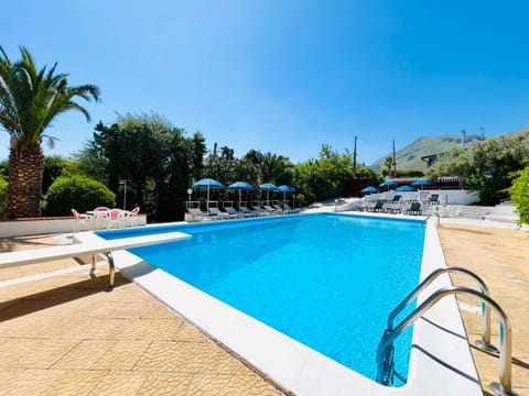 Garden, Pool view, Swimming pool, sunbed