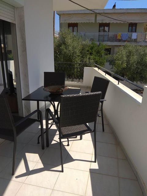 Gorginas Home Apartment in Nea Peramos