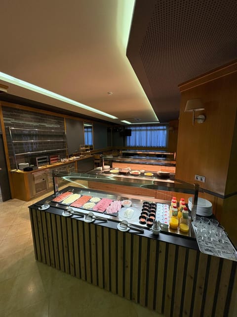 Food and drinks, Food, Buffet breakfast