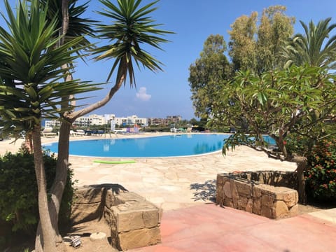 Property building, Pool view, Swimming pool