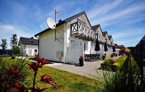 Białe Domki Lux Nature lodge in West Pomeranian Voivodeship, Poland