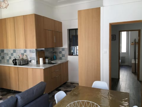 Marseille - hyper centre- Docks Joliette - maxi 8p Apartment in Marseille