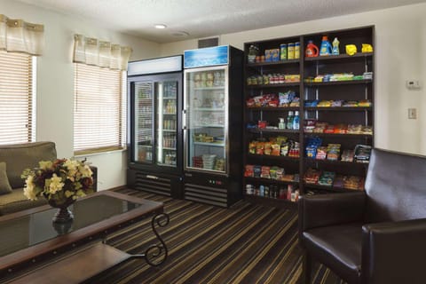 Restaurant/places to eat, Dining area, On site, Breakfast