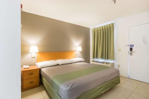 Photo of the whole room, On site