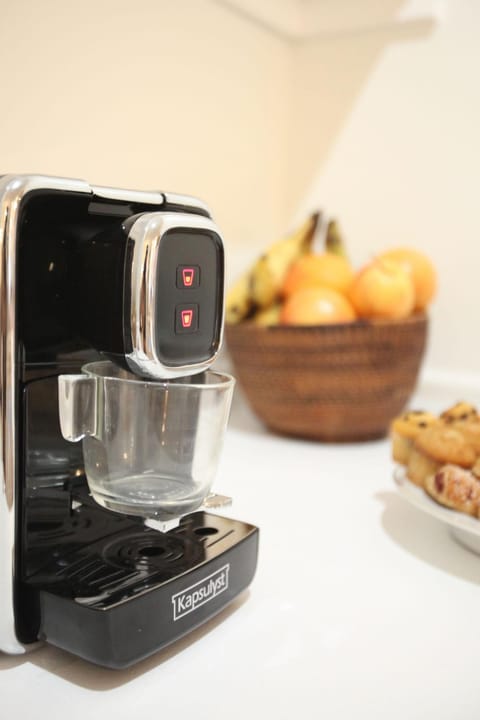 Coffee/tea facilities, Breakfast, Continental breakfast