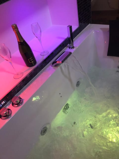 Eden spa appartement d’exception Apartment in Dijon