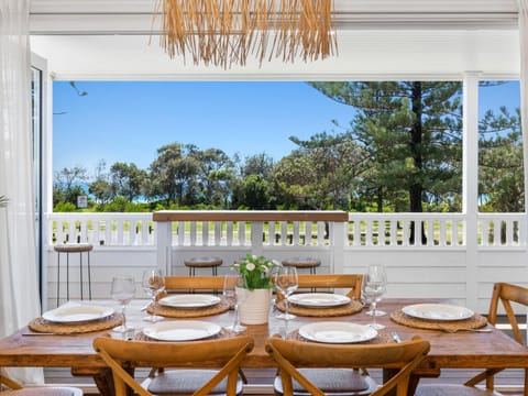 Patio, Spring, Day, Garden, View (from property/room), Balcony/Terrace, Dining area, Garden view