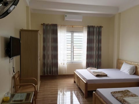 Communal lounge/ TV room, TV and multimedia, Photo of the whole room, Bedroom
