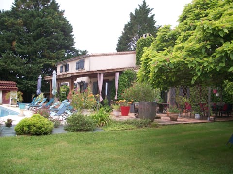 Property building, Garden view, Pool view
