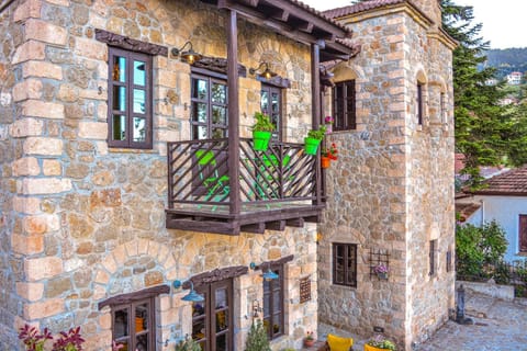Bird's eye view, Balcony/Terrace, Landmark view, Mountain view, Sea view