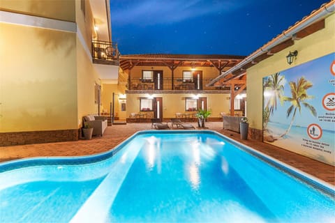 Property building, Swimming pool