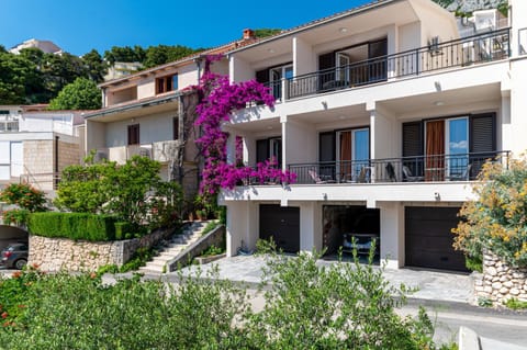 Villa Sokol Apartment in Brela