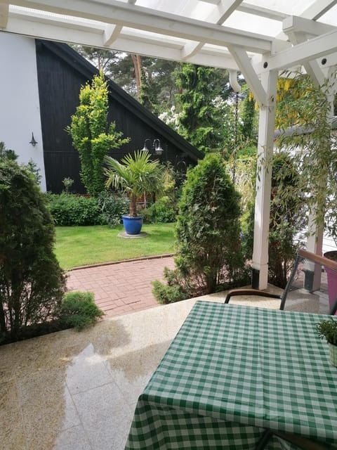 Patio, Garden view