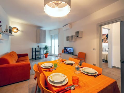 Living room, Dining area, Bedroom