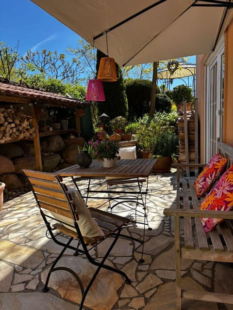 Patio, Balcony/Terrace, Seating area, Dining area