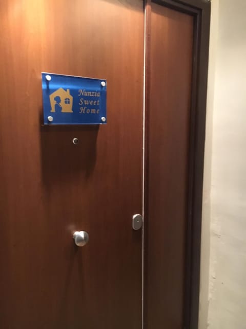 Nunzia Sweet Home Apartment in Naples