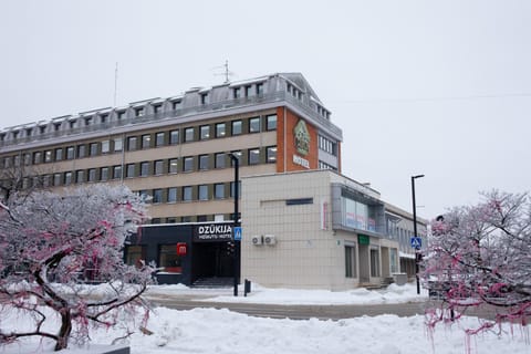 Property building, Winter