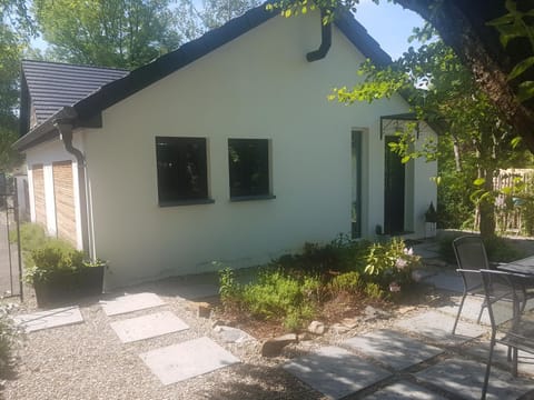 Property building, Patio, Garden