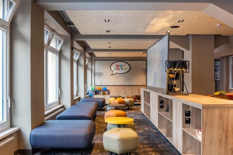 Lobby or reception, Kids's club