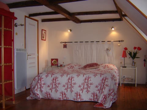 Le Logis du Roc Bed and Breakfast in Granville