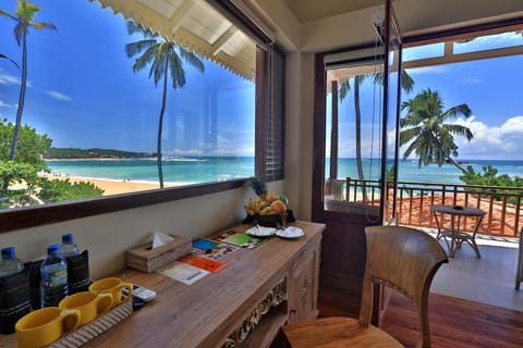 Coffee/tea facilities, Sea view