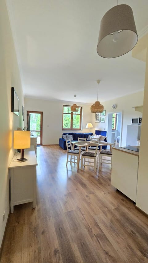 Communal lounge/ TV room, Sauna, Balcony/Terrace, Living room, Landmark view, Quiet street view