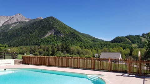 Camping les Auches Campground/ 
RV Resort in Provence-Alpes-Côte d'Azur