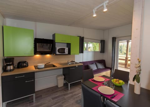 Camping les Auches Campground/ 
RV Resort in Provence-Alpes-Côte d'Azur