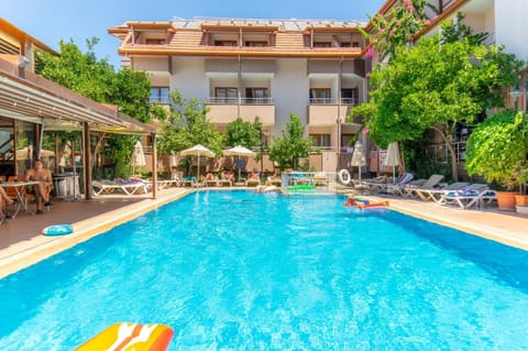Pool view, Swimming pool, Swimming pool, sunbed