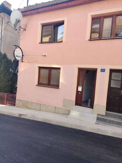 Apartmani Konta Bed and Breakfast in Split-Dalmatia County