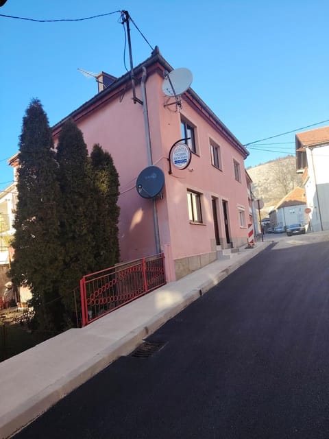 Apartmani Konta Bed and Breakfast in Split-Dalmatia County