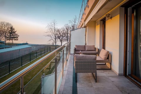 Balcony/Terrace, Lake view, Lake view