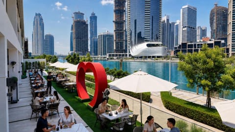 Restaurant/places to eat, Restaurant/places to eat