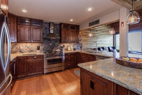 Bridges Townhome #11 Townhouse Apartment in Mammoth Lakes