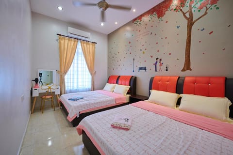 Photo of the whole room, Bedroom, bunk bed