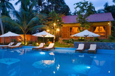 Garden, Swimming pool