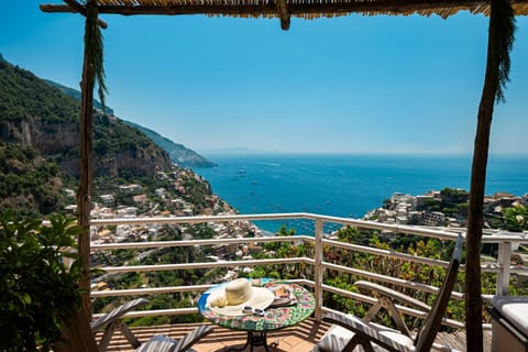 Natural landscape, View (from property/room), Balcony/Terrace, Mountain view, Sea view