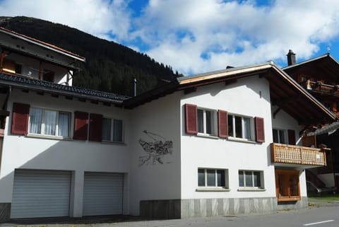 BnB Ernesto Langwies - NOT Davos Bed and Breakfast in Canton of Grisons