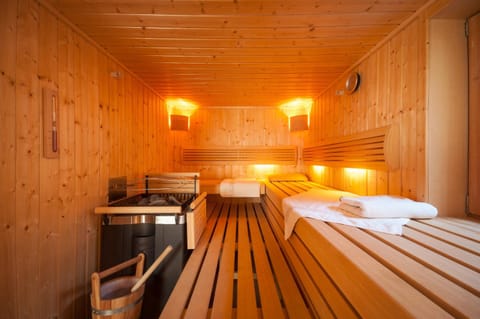 Sauna, Spa and wellness centre/facilities