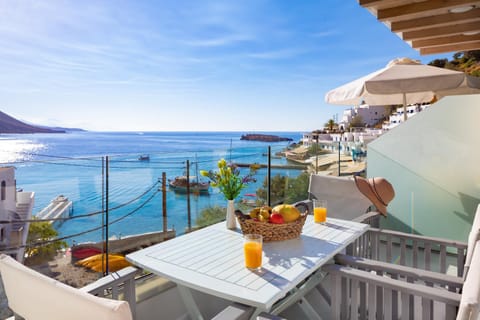 Natural landscape, View (from property/room), Balcony/Terrace, Sea view