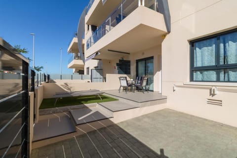 Patio, Balcony/Terrace, Seating area, Area and facilities