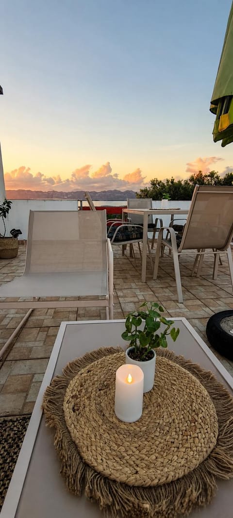 Natural landscape, View (from property/room), Balcony/Terrace, Sea view, Sunset