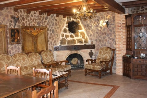 Communal lounge/ TV room