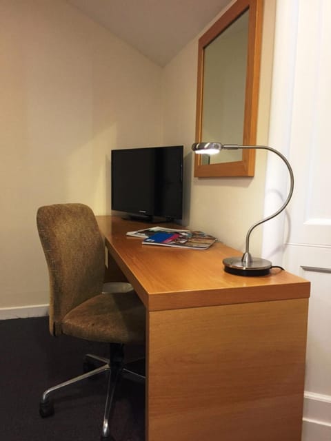 Seating area, Bedroom