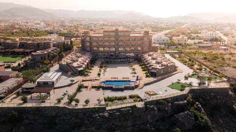 Property building, Neighbourhood, Natural landscape, Swimming pool