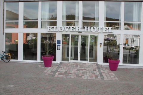 Facade/entrance, Property logo or sign