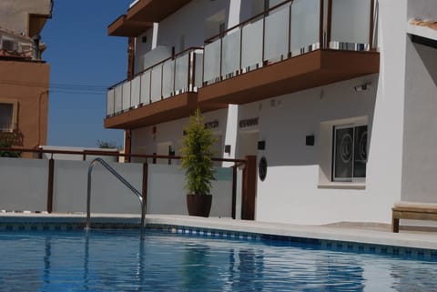 Balcony/Terrace, Pool view, Swimming pool