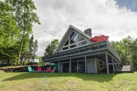 Lakeside Chalet House in Greenville Junction